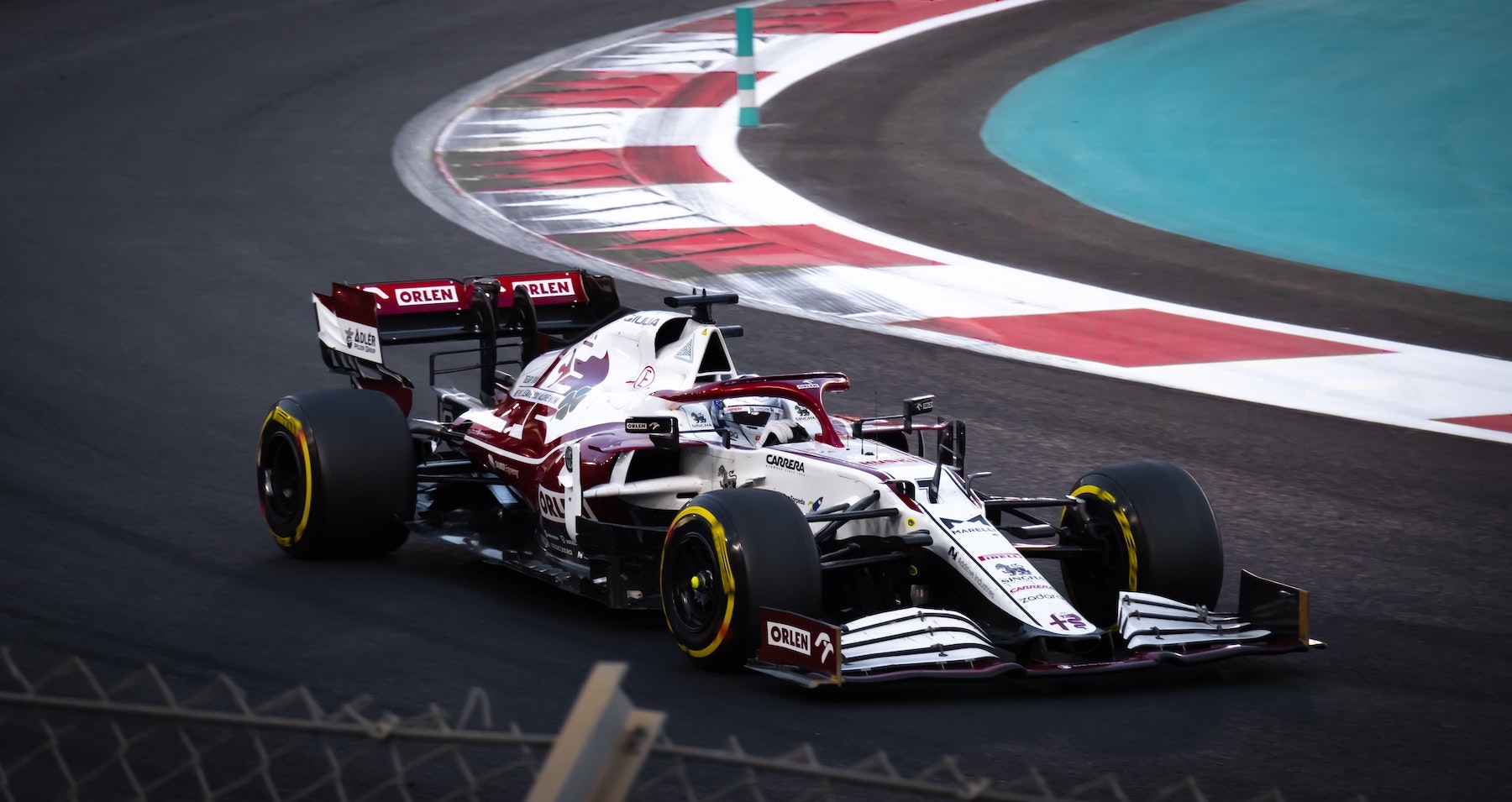 Accelerate Through the Turn: Driving Your Brand in an Uncertain Economy blog graphic